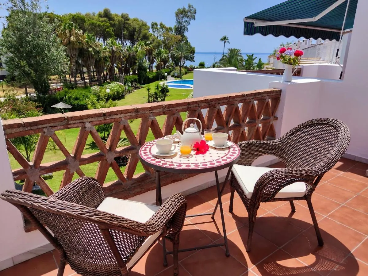 Spacious Beachfront Town House In Estepona With Fully Equipped Kitchen, Pools, Garden, Sea View Holiday home